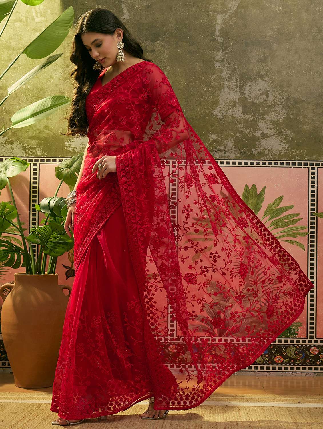Women Solid With Work Embroidered Saree With Blouse - 22610145 -  Standard Image - 2