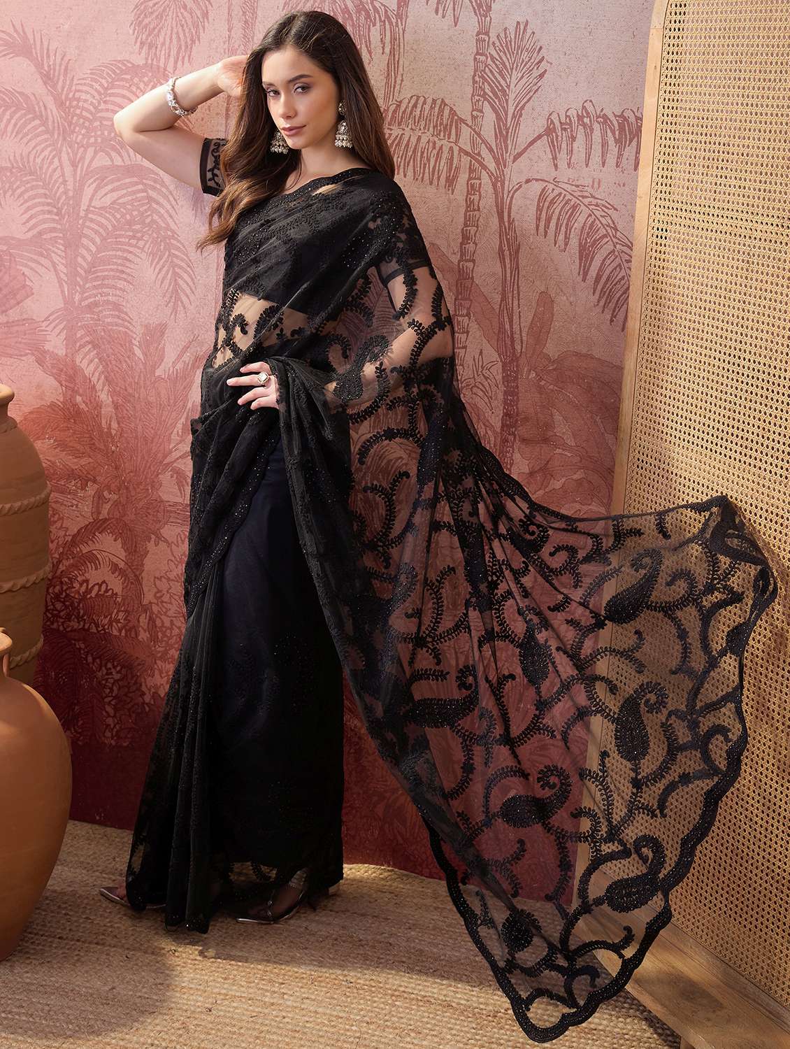 Women Solid With Work Embroidered Saree With Blouse - 22610150 -  Standard Image - 2