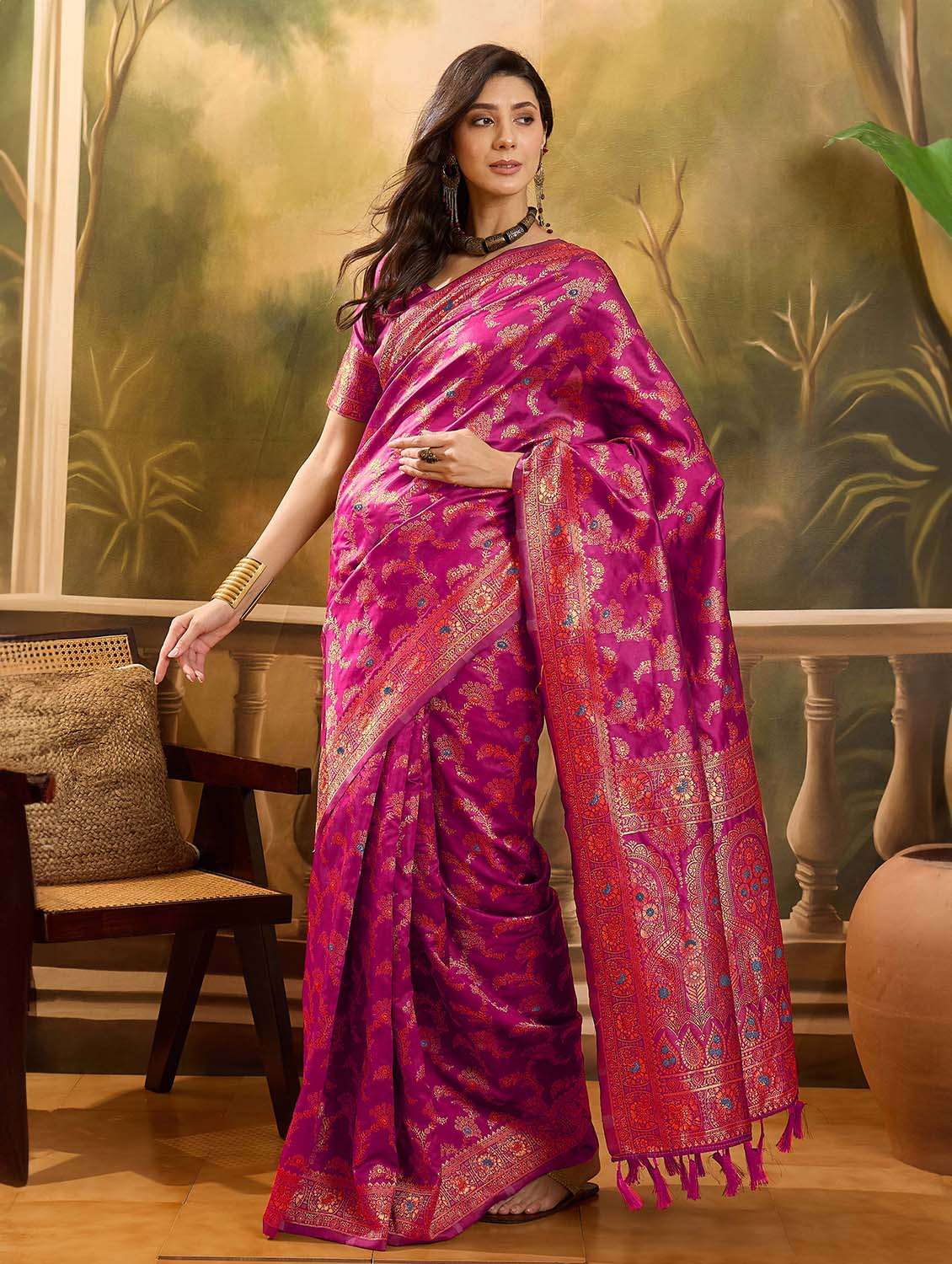 Women Self Design Banarasi Saree With Blouse - 22610175 -  Standard Image - 2