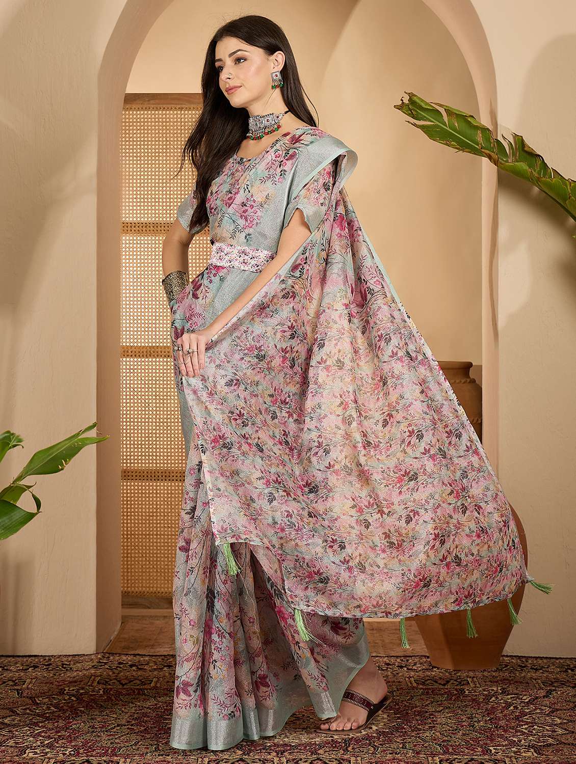 women printed casual wear saree with blouse - 22610183 -  Standard Image - 2