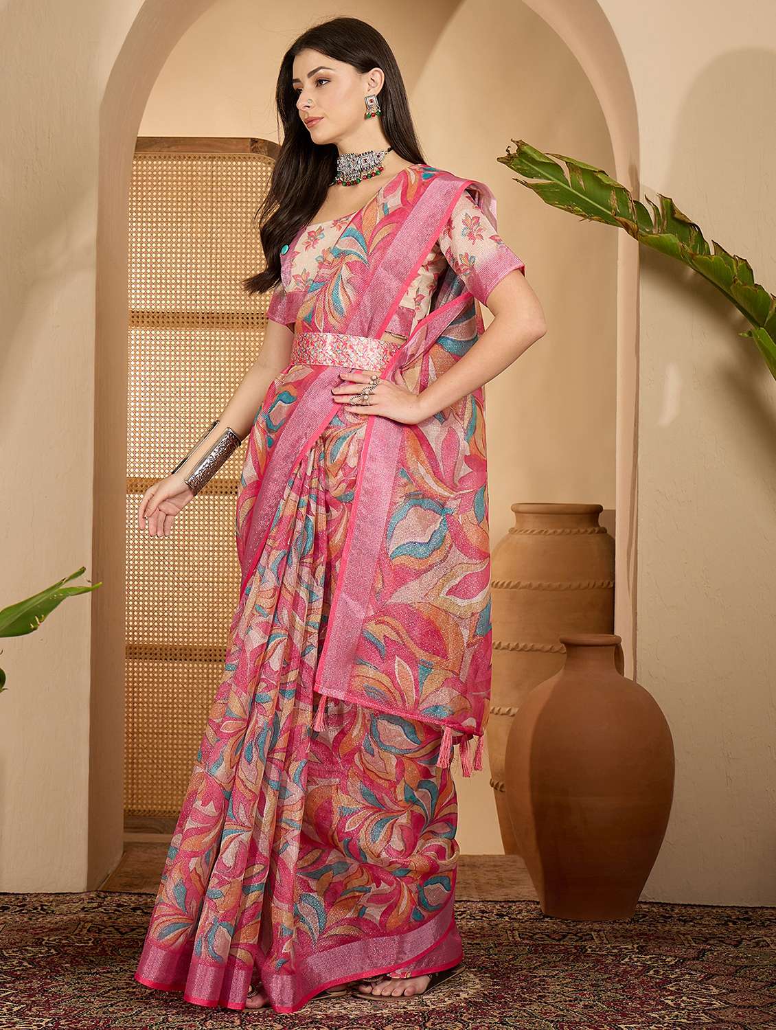 women printed casual wear saree with blouse - 22610184 -  Standard Image - 2