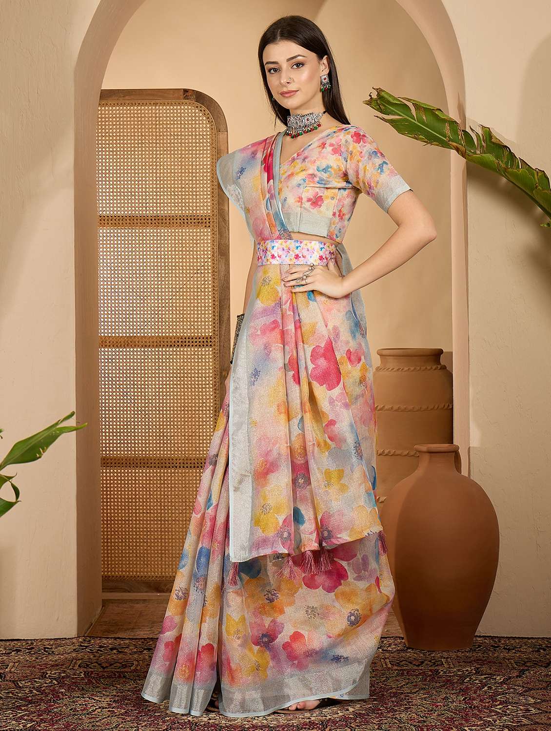 women printed casual wear saree with blouse - 22610197 -  Standard Image - 2