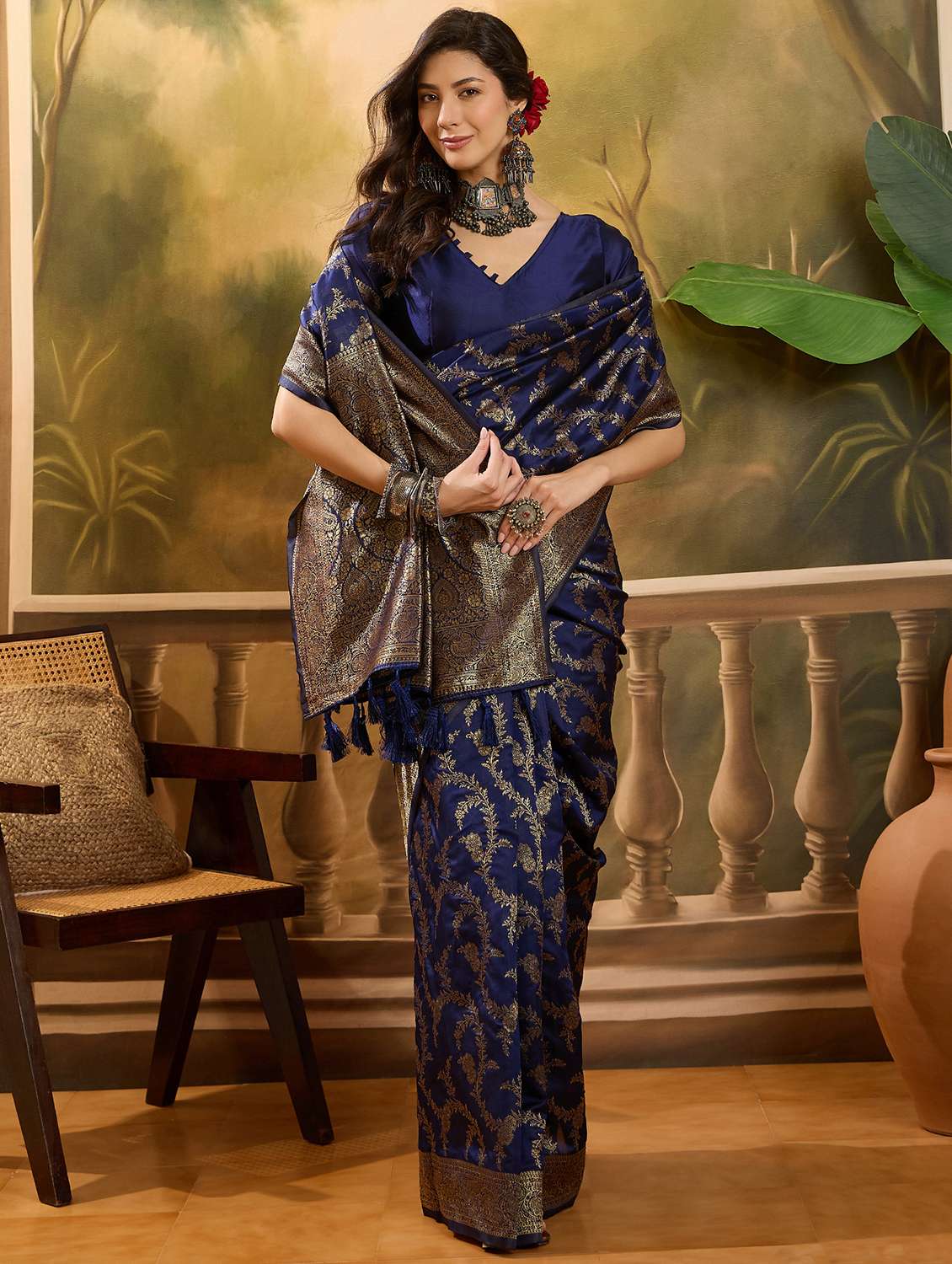 Women Self Design Banarasi Saree With Blouse - 22610200 -  Standard Image - 2