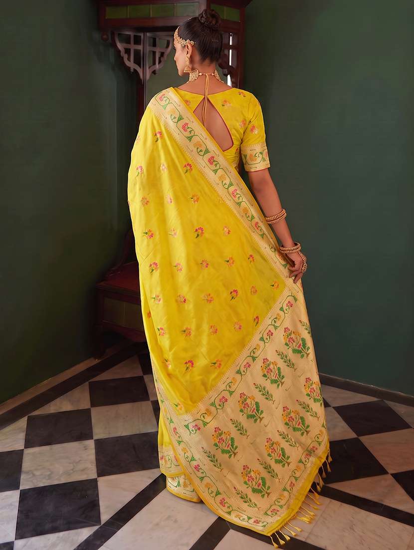 women self design bordered saree with blouse - 22610228 -  Standard Image - 2