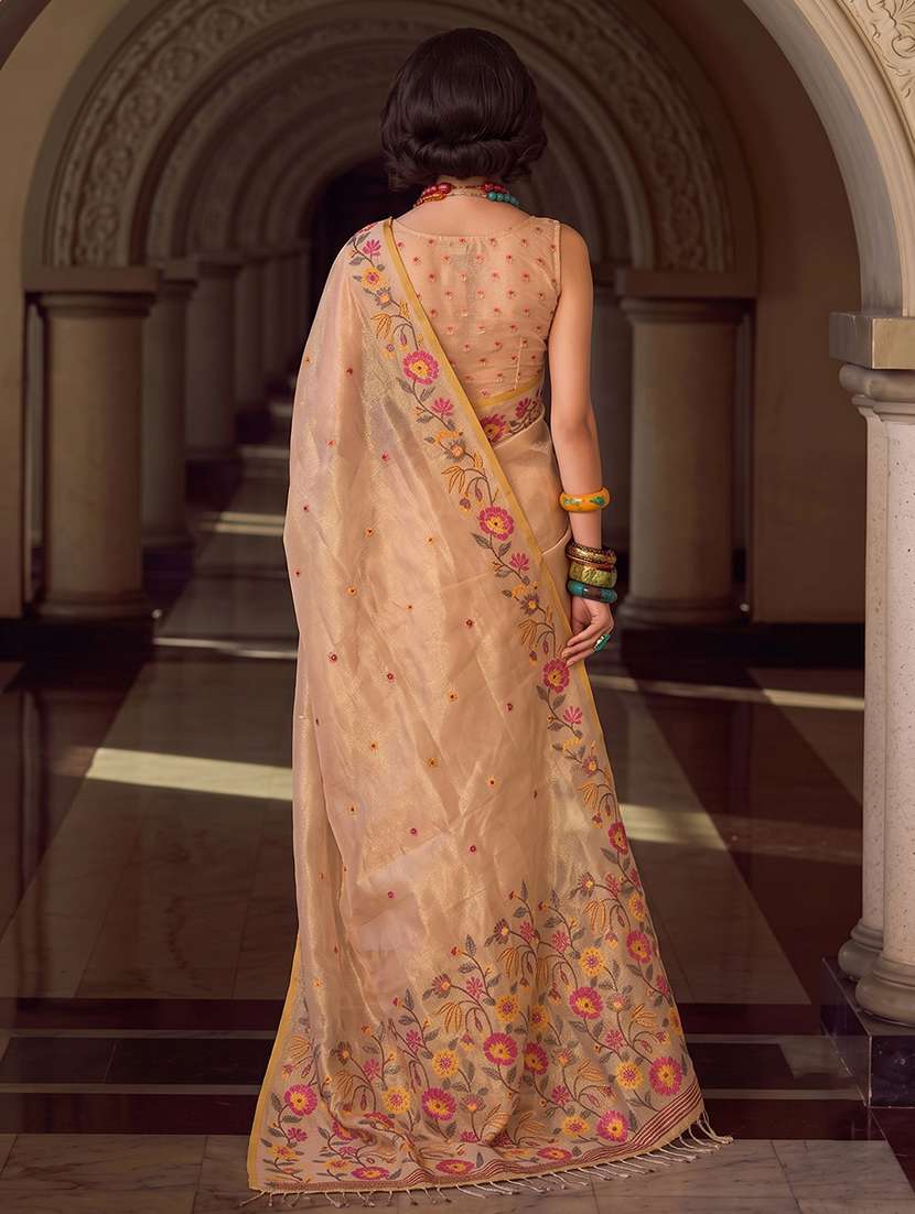 women self design handloom saree with blouse - 22610267 -  Standard Image - 2
