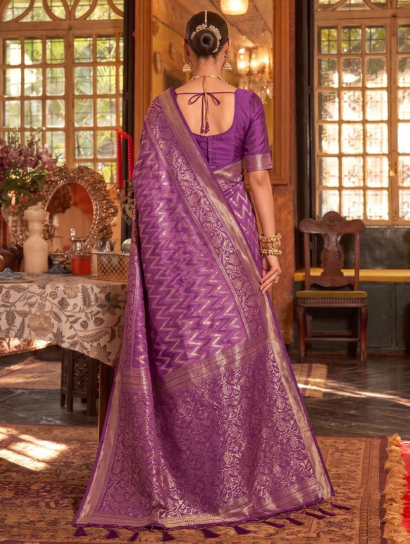 women self design banarasi saree with blouse - 22610283 -  Standard Image - 2