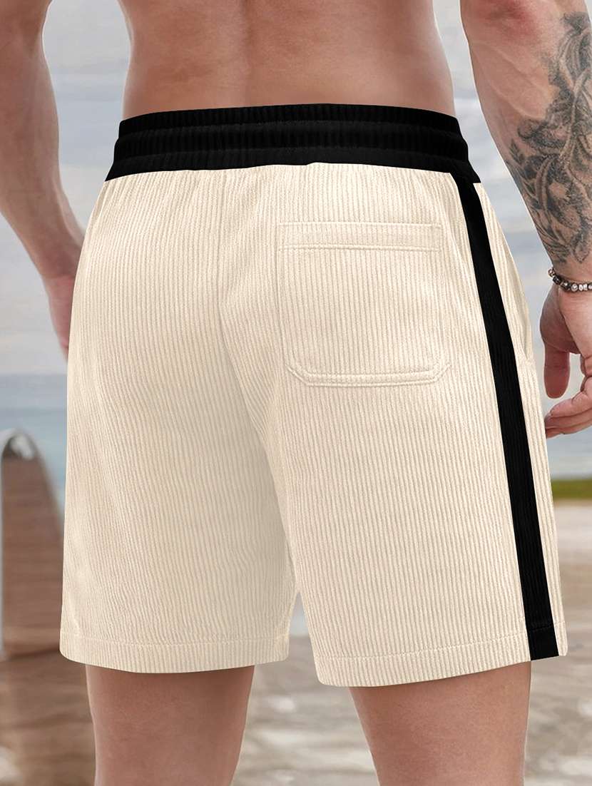 Men Color Block Mid Rise Regular Fit Sport Shorts - 22610777 -  Standard Image - 2