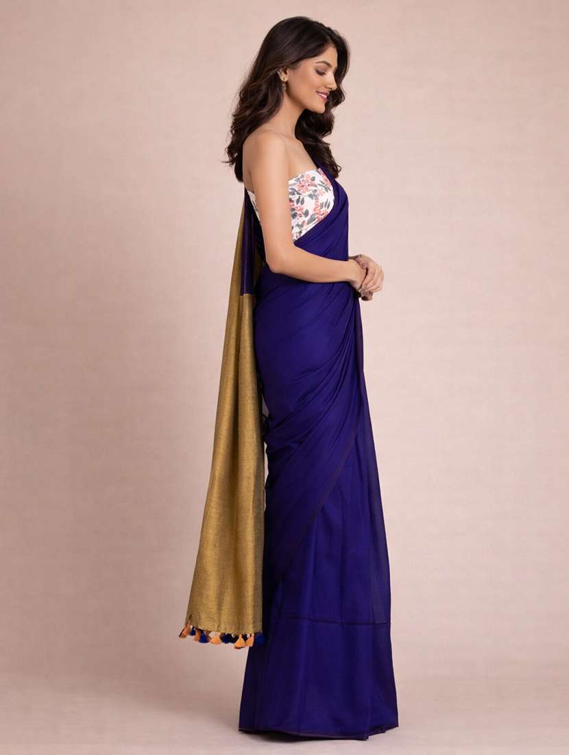 women solid handloom saree with blouse - 22615529 -  Standard Image - 2