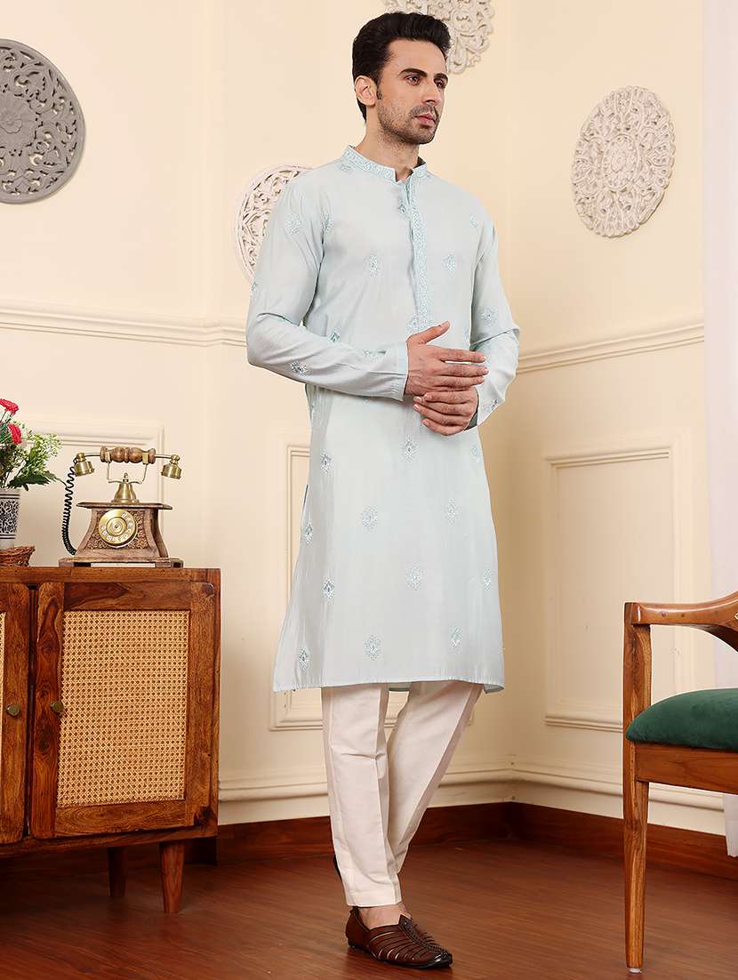 Men Embroidered Mandarin Neck Long Kurta - 22615895 -  Standard Image - 2