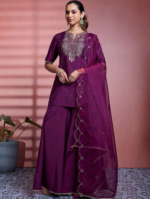 women embroidered short sleeves kurta sharara set with dupatta