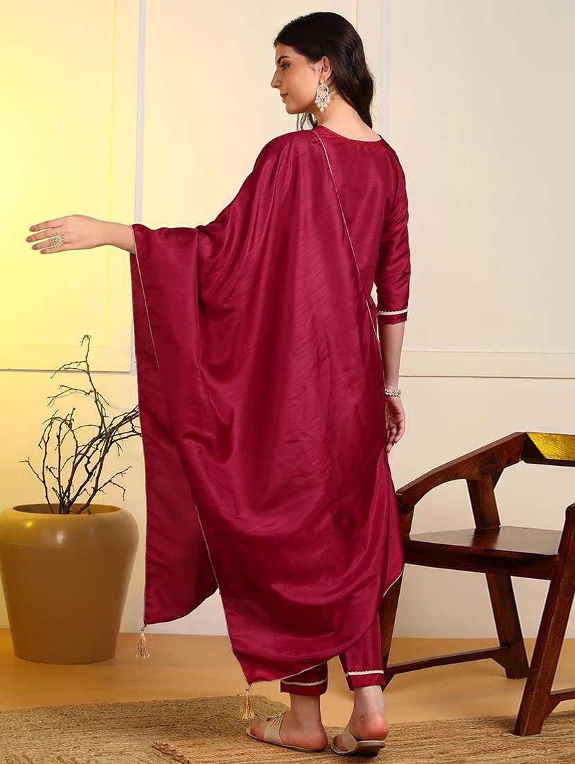 Women Embroidered Three Quarter Sleeves Kurta Pant Set With Dupatta - 22616711 -  Standard Image - 2