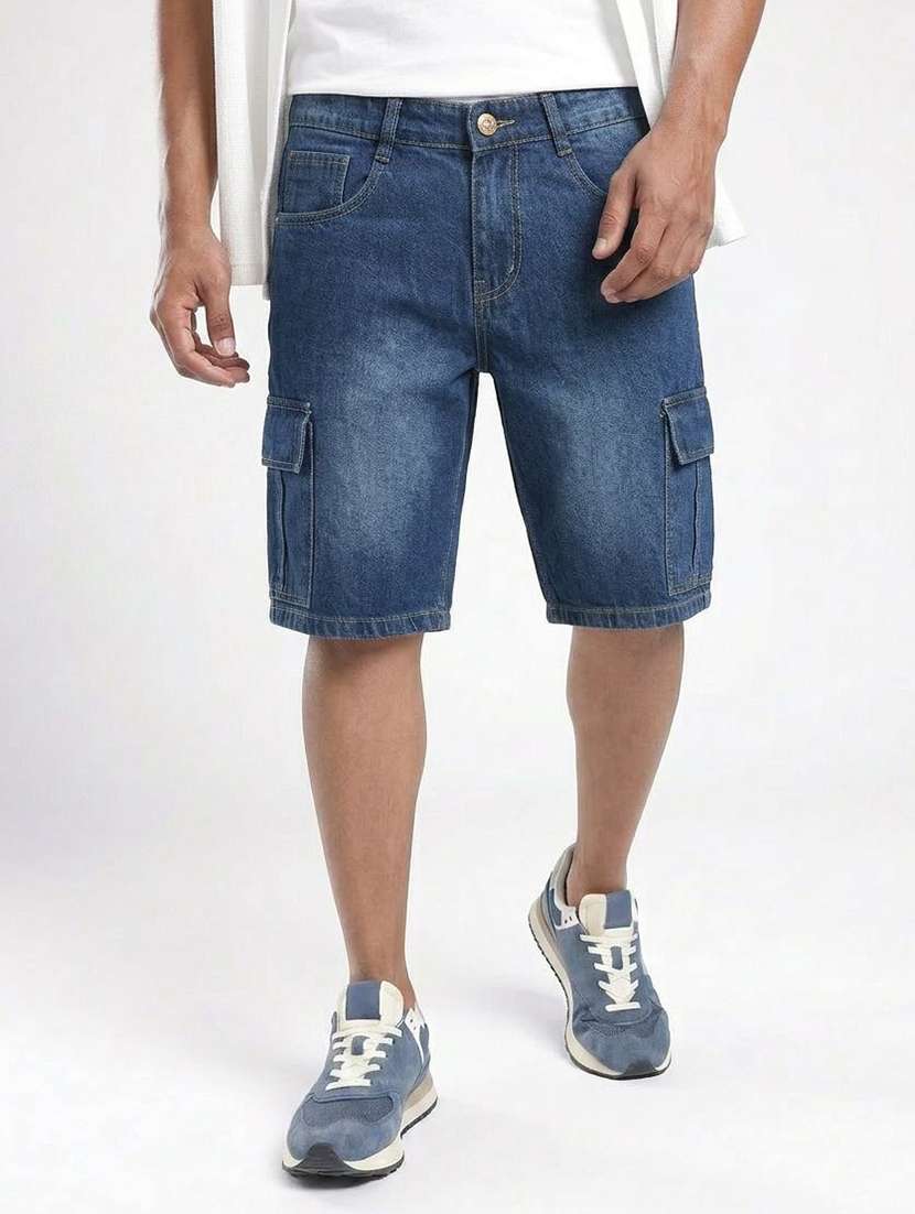 men washed mid rise regular fit cargo shorts