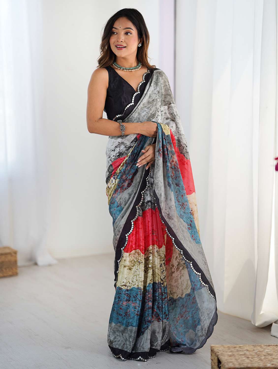 women printed casual wear saree with blouse - 22618537 -  Standard Image - 2