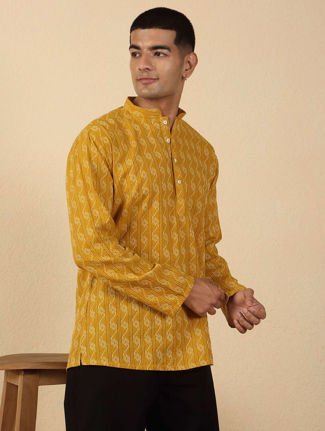men printed mandarin neck short kurta - 22619207 -  Standard Image - 2