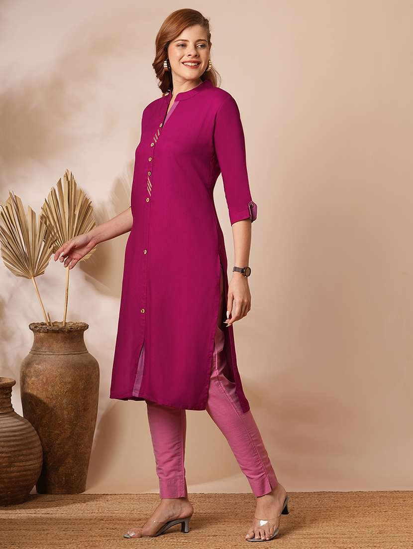 Women Solid Three Quarter Sleeves Straight Kurta - 22625698 -  Standard Image - 2