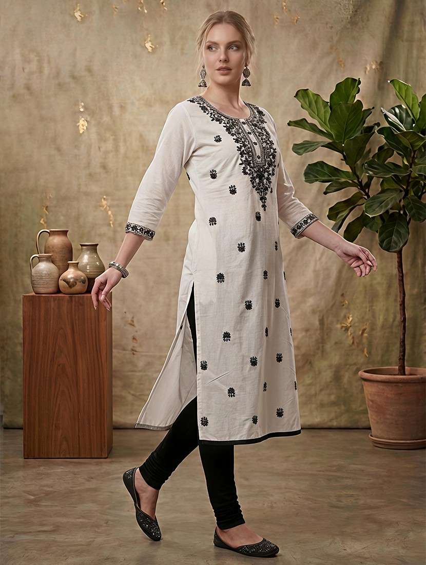 Women Embroidered Three Quarter Sleeves Straight Kurta - 22625719 -  Standard Image - 2