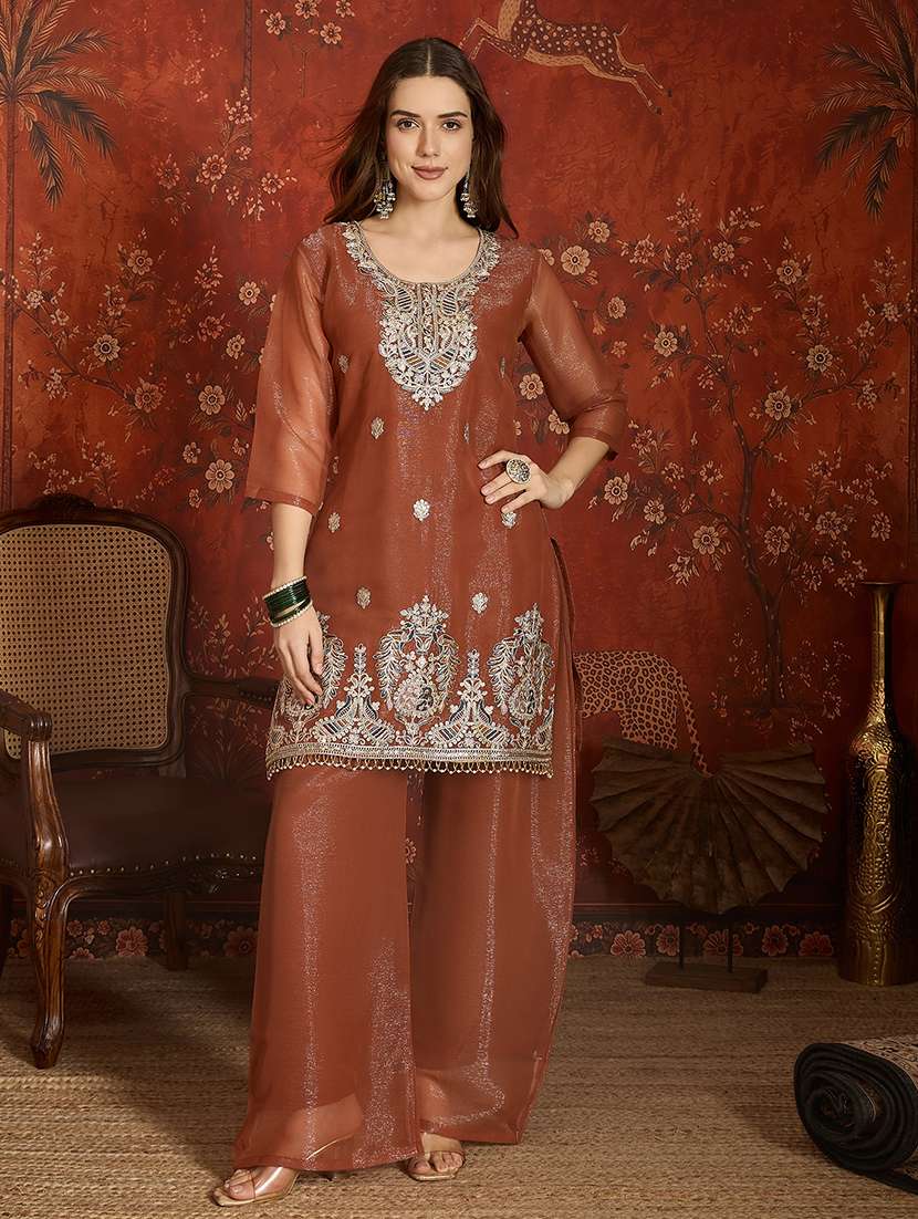 Women Embroidered Three Quarter Sleeves Kurta Pant Set With Dupatta - 22626445 -  Standard Image - 2