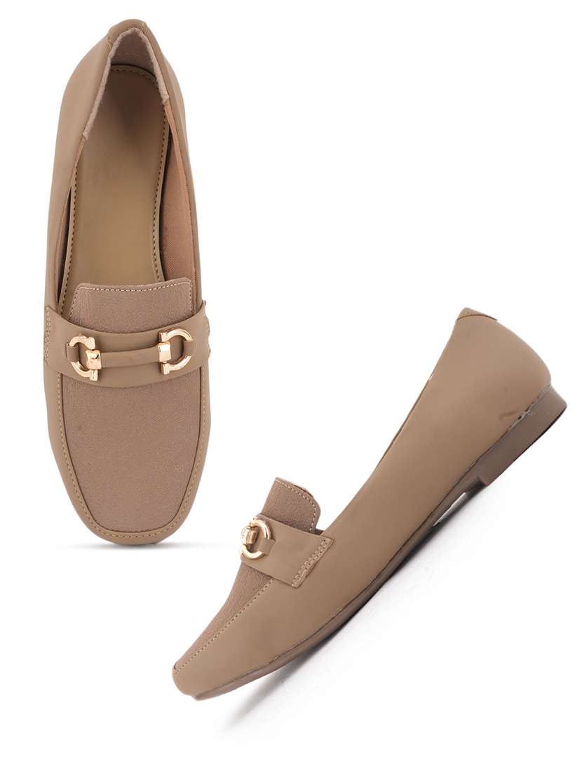 women textured slip on loafer