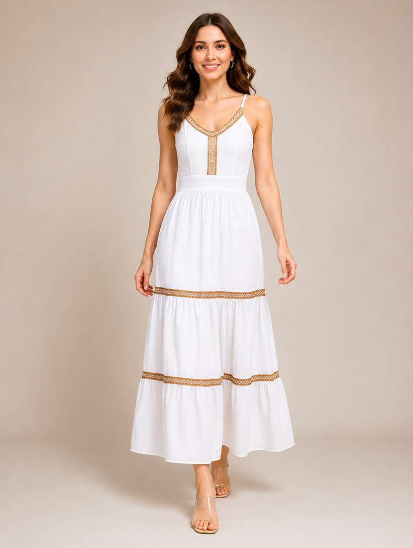 women self design sleeveless tiered dress