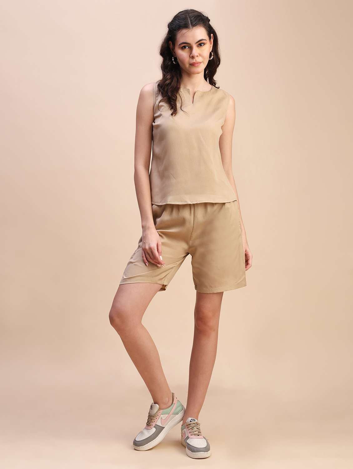 Women Solid Sleeveless Top And Shorts Set - 22635433 -  Standard Image - 2