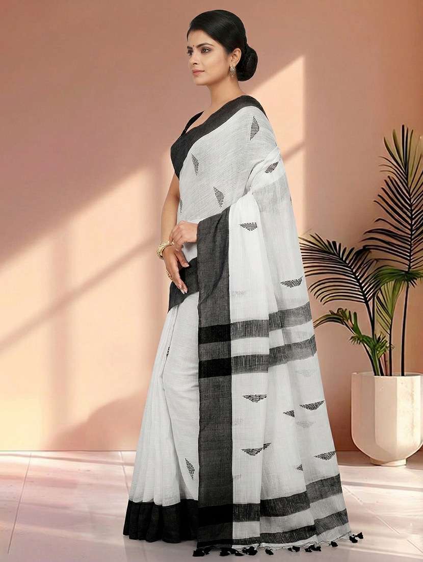women self design handloom saree with blouse - 22637716 -  Standard Image - 2