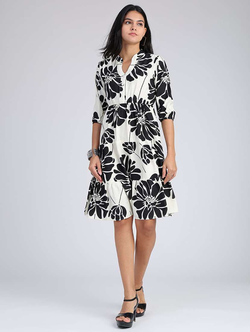 Women Printed Three Quarter Sleeves Tiered Dress - 22638071 -  Standard Image - 2
