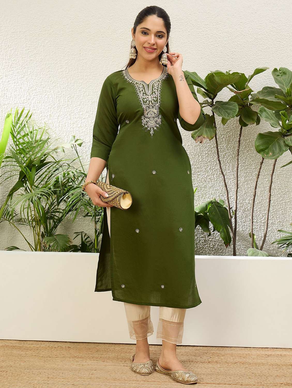 women solid with work three quarter sleeve straight kurta