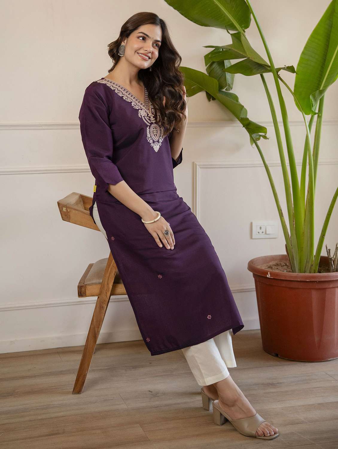 women solid with work three quarter sleeve straight kurta