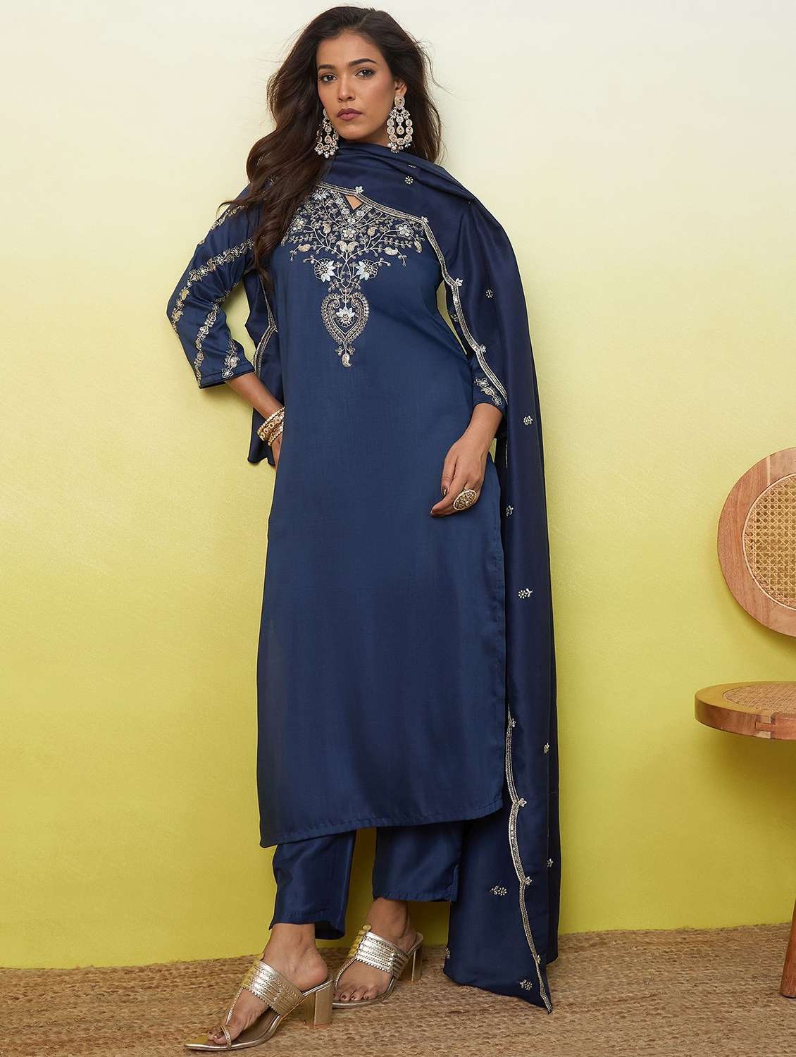 Women Embroidered Three Quarter Sleeves Kurta Pant Set With Dupatta - 22639793 -  Standard Image - 2