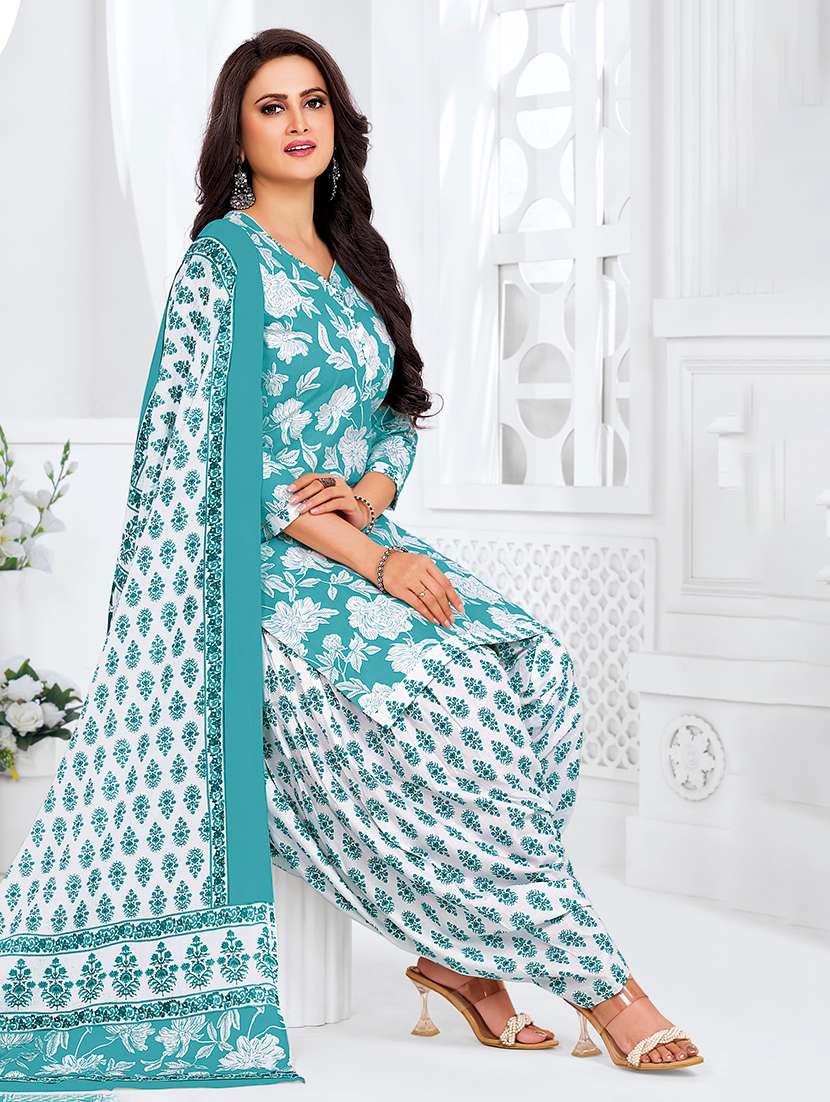 Women Printed Three Quarter Sleeve Kurta Pant With Dupatta Set - 22640339 -  Standard Image - 2