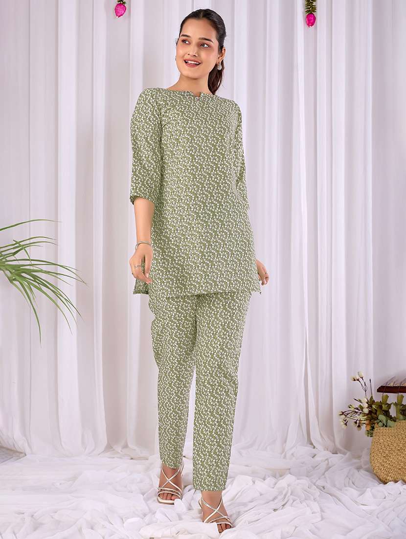 women printed three quarter sleeves ethnic co-ord set - 22640377 -  Standard Image - 2