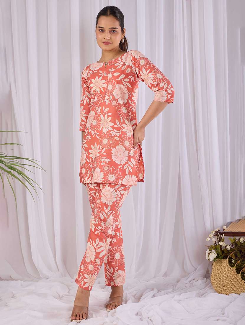 women printed three quarter sleeves ethnic co-ord set - 22640384 -  Standard Image - 2