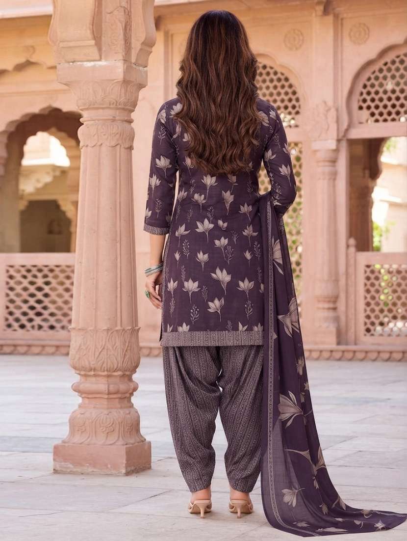 Women Printed Three Quarter Sleeve Kurta Patiala With Dupatta Set - 22642804 -  Standard Image - 2