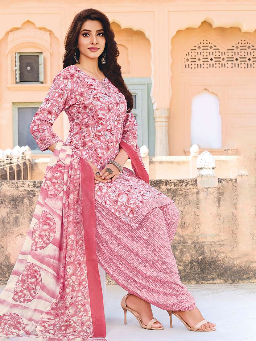 Women Printed Three Quarter Sleeve Kurta Patiala With Dupatta Set - 22642819 -  Standard Image - 2