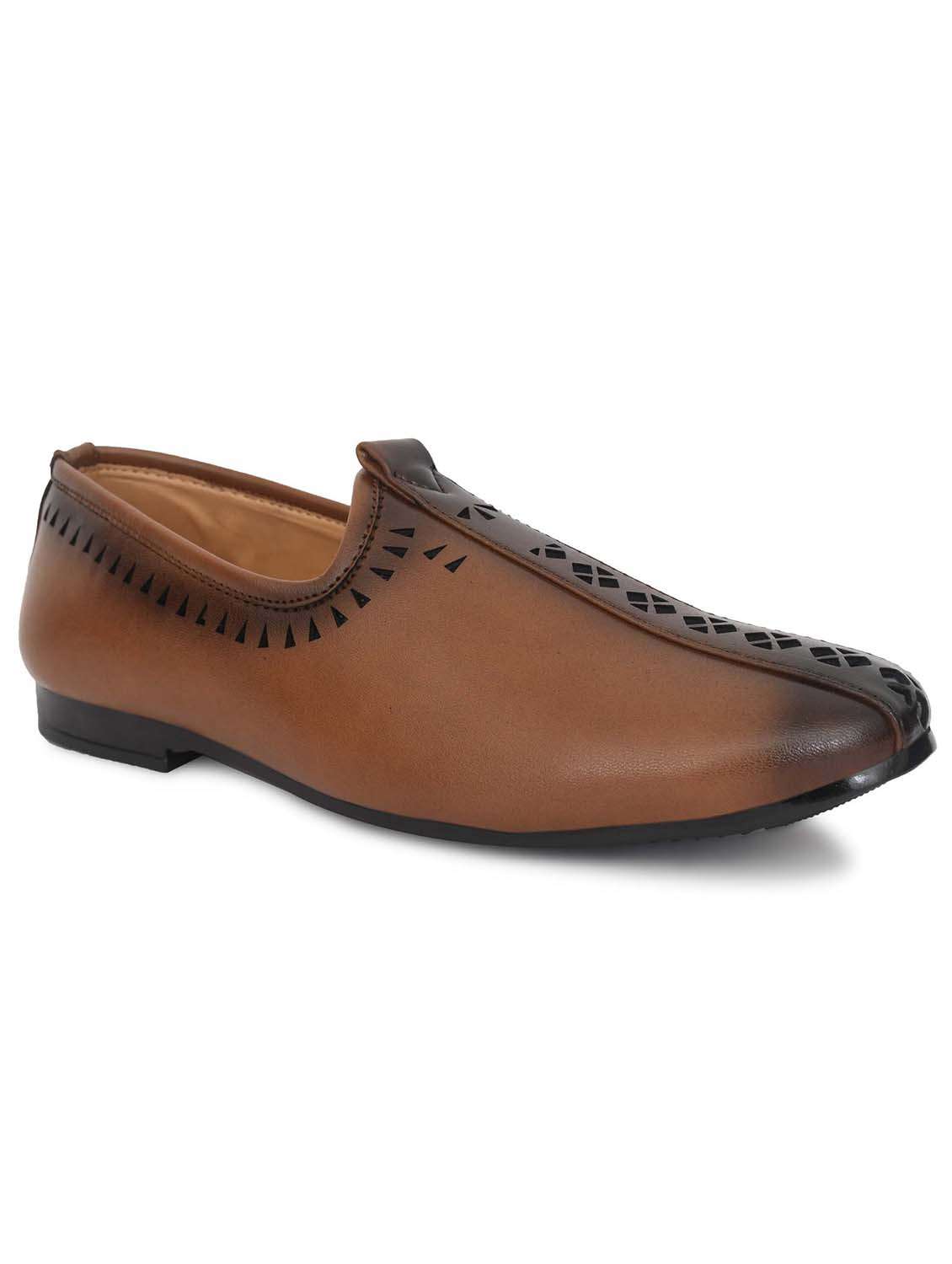 Men Cutwork Slip On Mojari - 22642834 -  Standard Image - 2