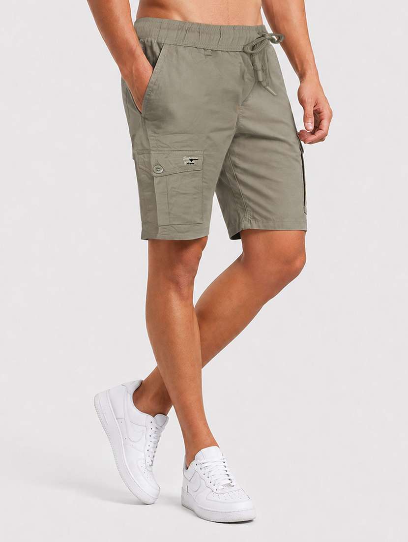 men solid mid rise regular fit cargo shorts - 22658363 -  Standard Image - 2