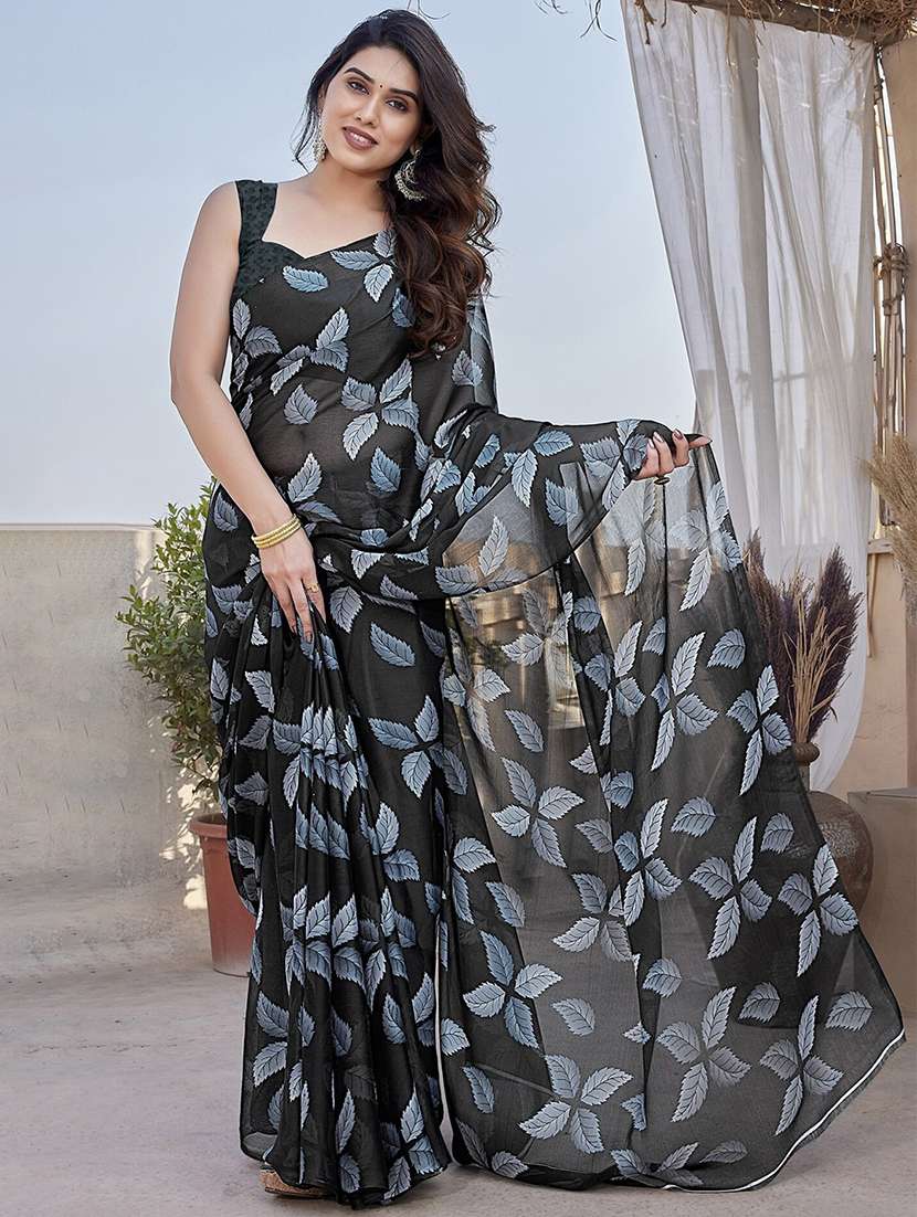 women printed casual wear saree with blouse