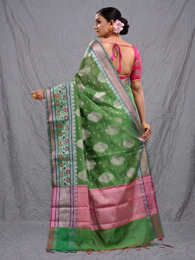 Women Self Design Bordered Saree With Blouse - 22658902 -  Standard Image - 2