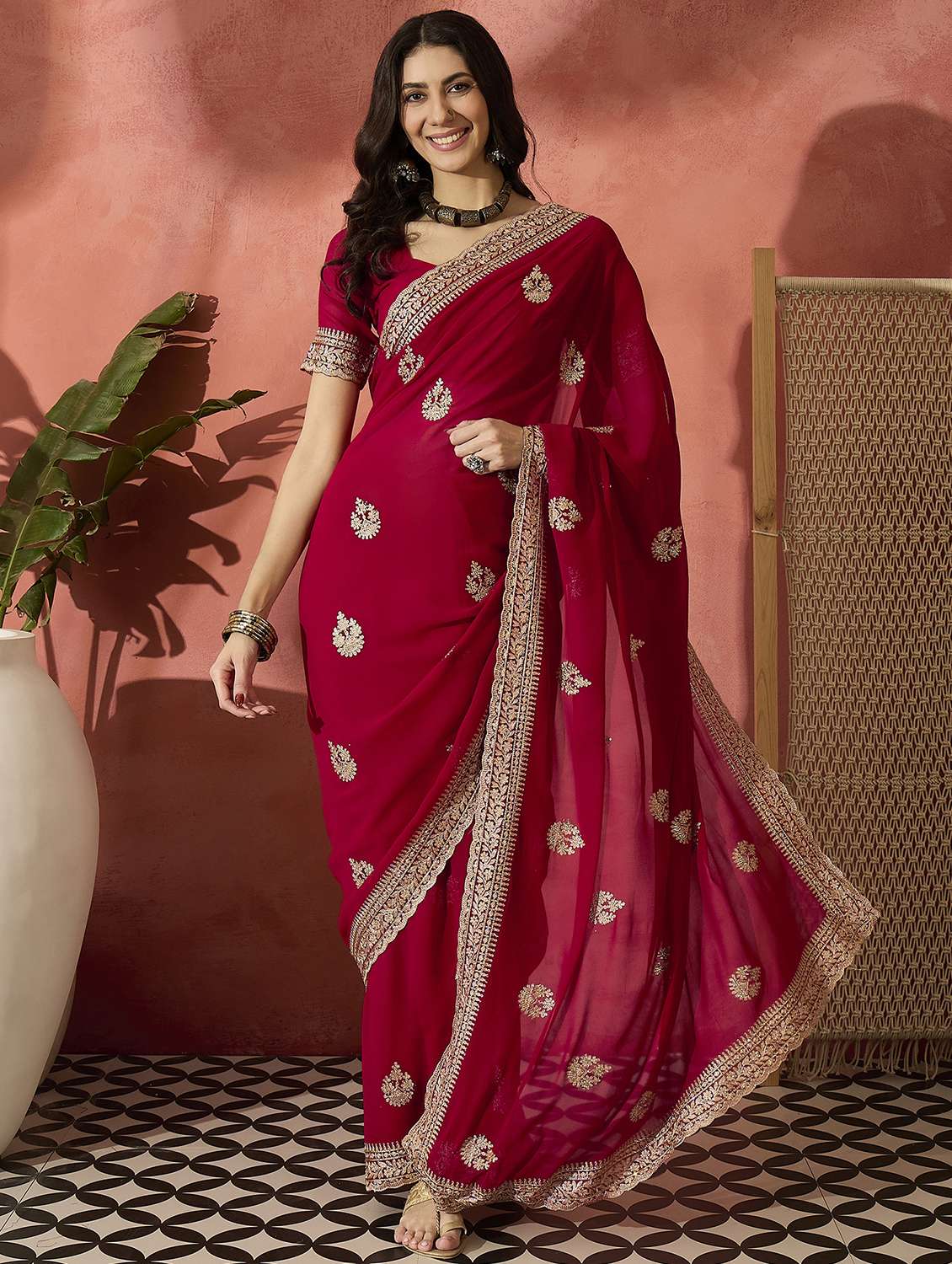 Women Solid With Work Embroidered Saree With Blouse - 22660645 -  Standard Image - 2