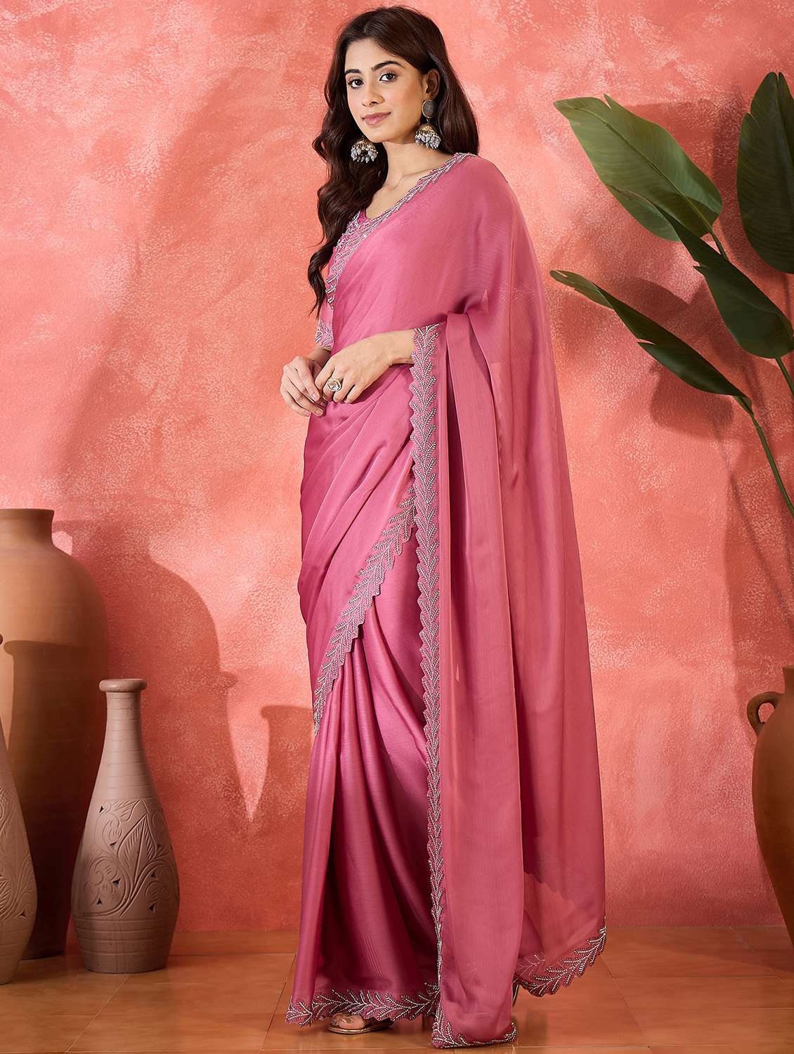 Women Solid With Embellished Bordered Saree With Blouse - 22660690 -  Standard Image - 2