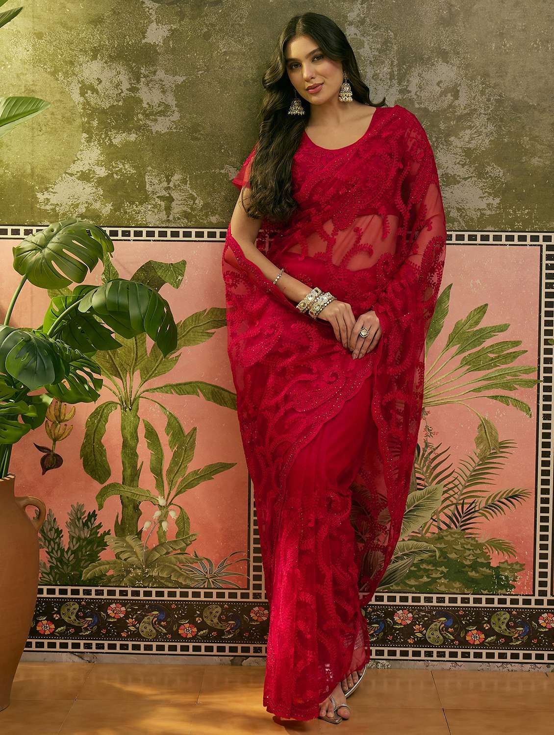 Women Solid With Work Embroidered Saree With Blouse - 22660835 -  Standard Image - 2