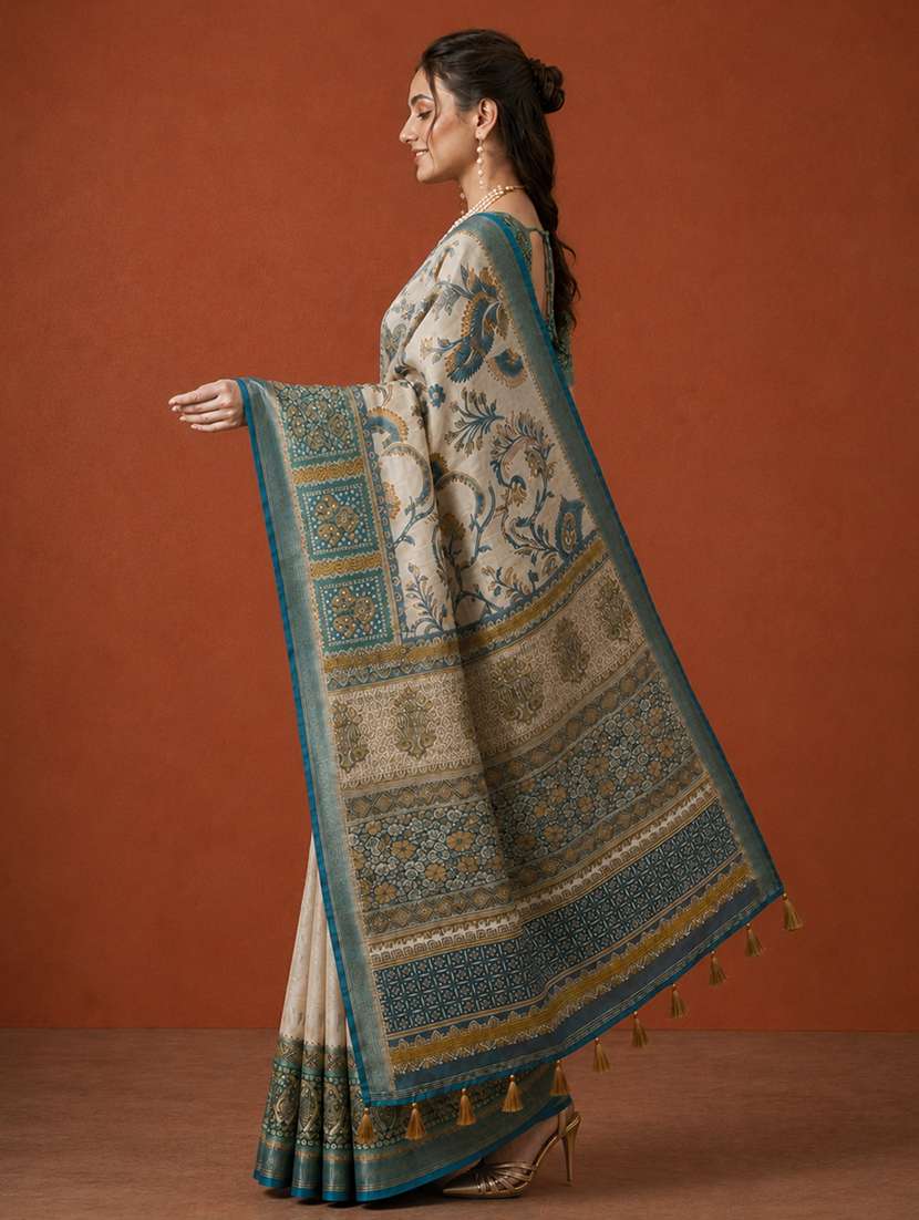 Women Self Design Bordered Saree With Blouse - 22660883 -  Standard Image - 2