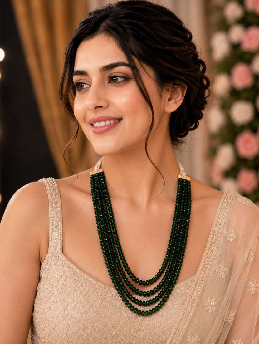 women green pearl beaded necklace - 22662081 -  Standard Image - 2