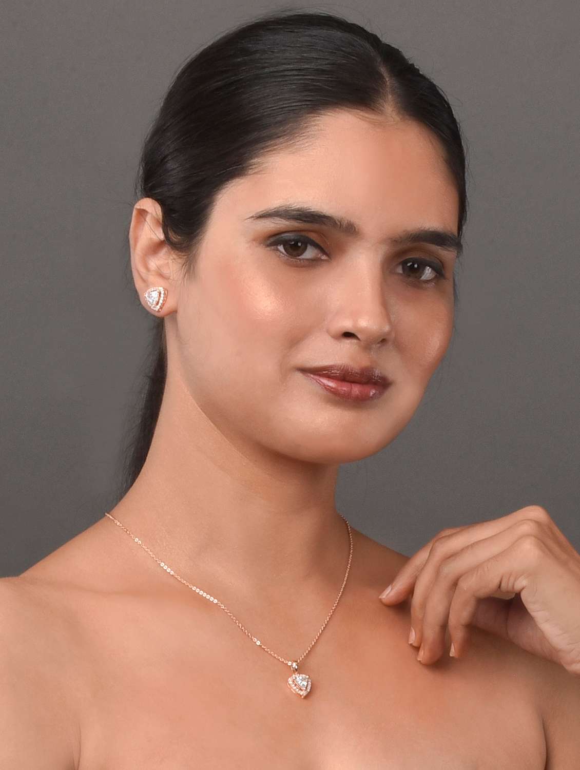 opal touch chic rose gold locket set with heart-shaped pendant - 22662122 -  Standard Image - 2