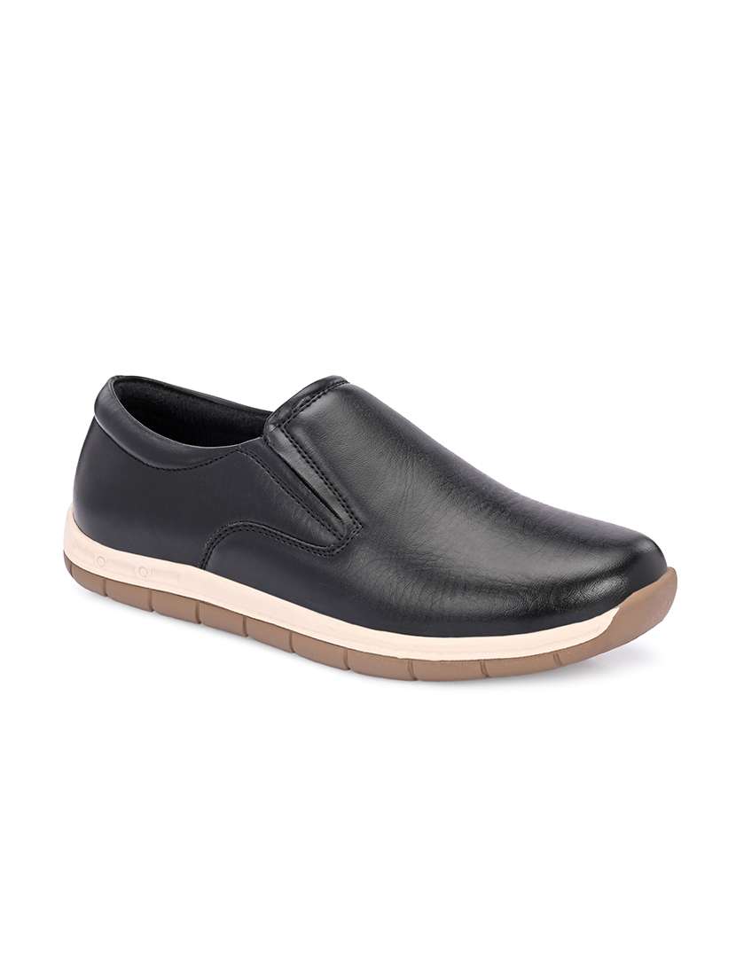 Men Solid Slip On Casual Shoes - 22662492 -  Standard Image - 2