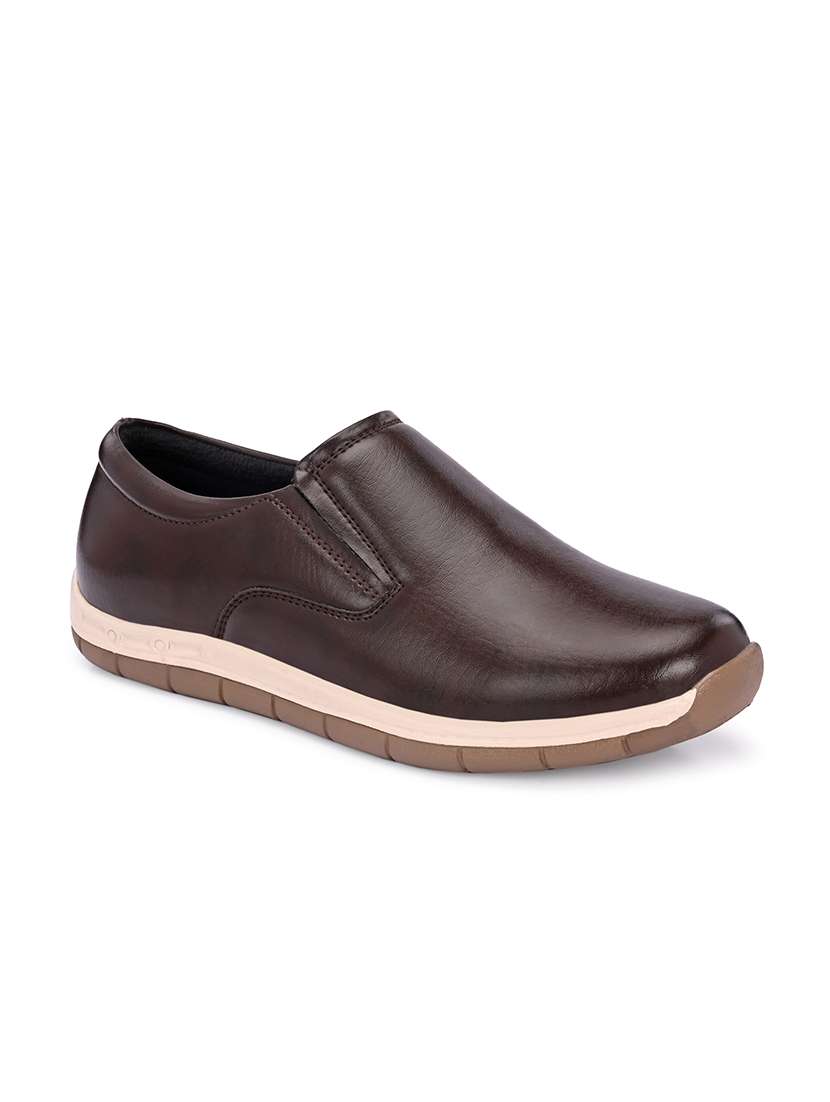 Men Solid Slip On Casual Shoes - 22662493 -  Standard Image - 2