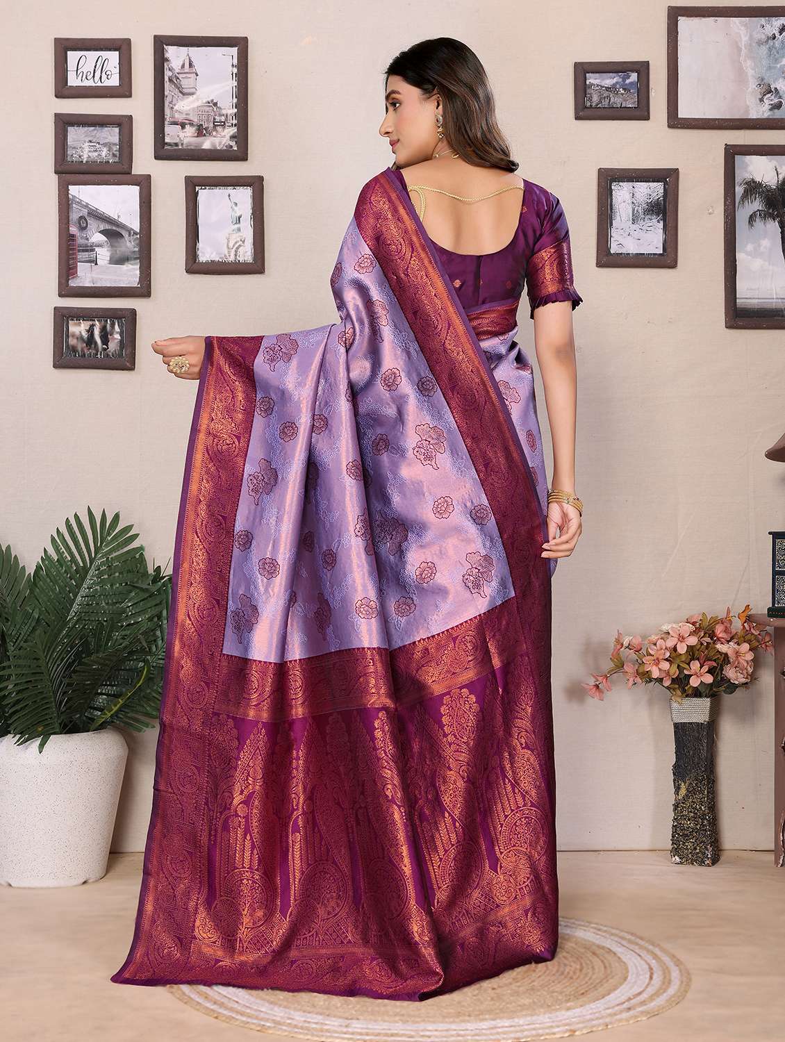 Women Self Design Banarasi Saree With Blouse - 22662918 -  Standard Image - 2