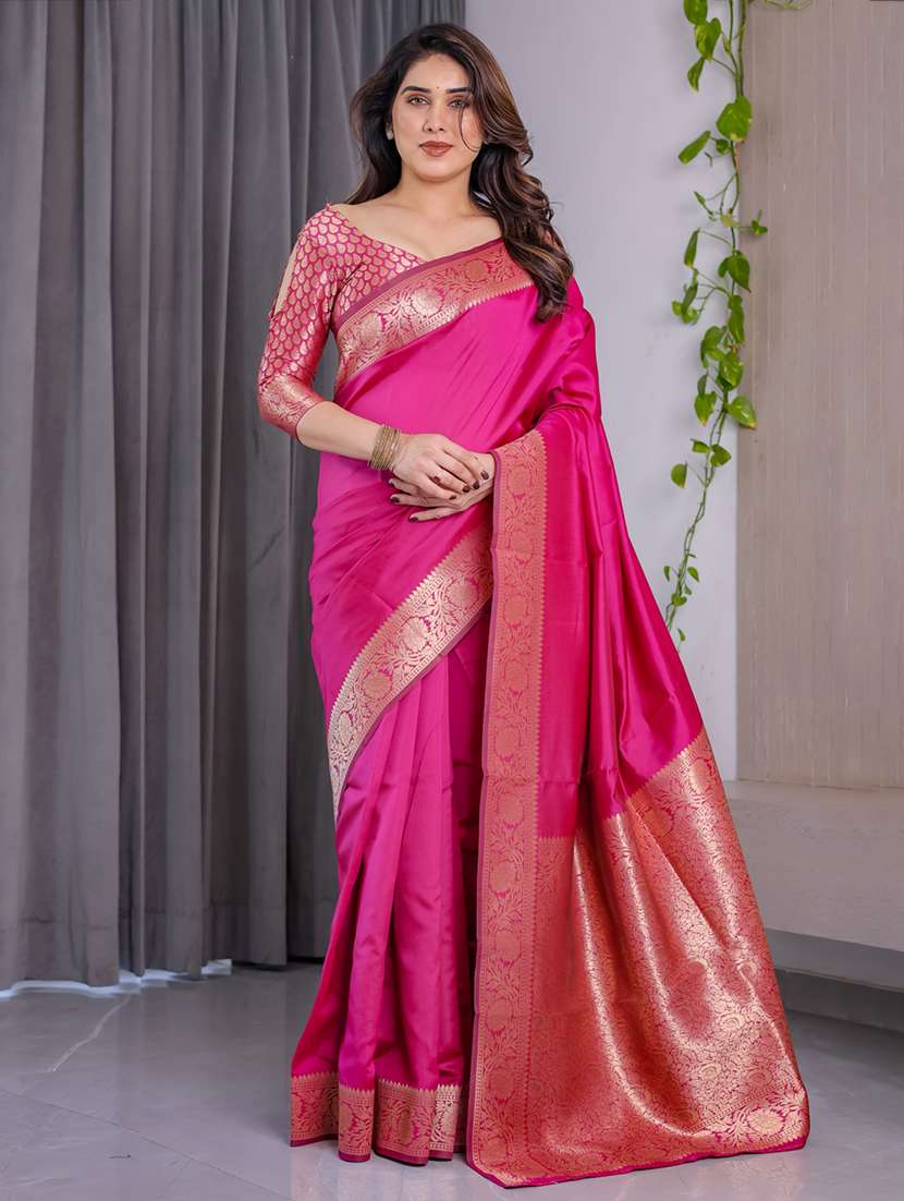 women solid with bordered saree with blouse