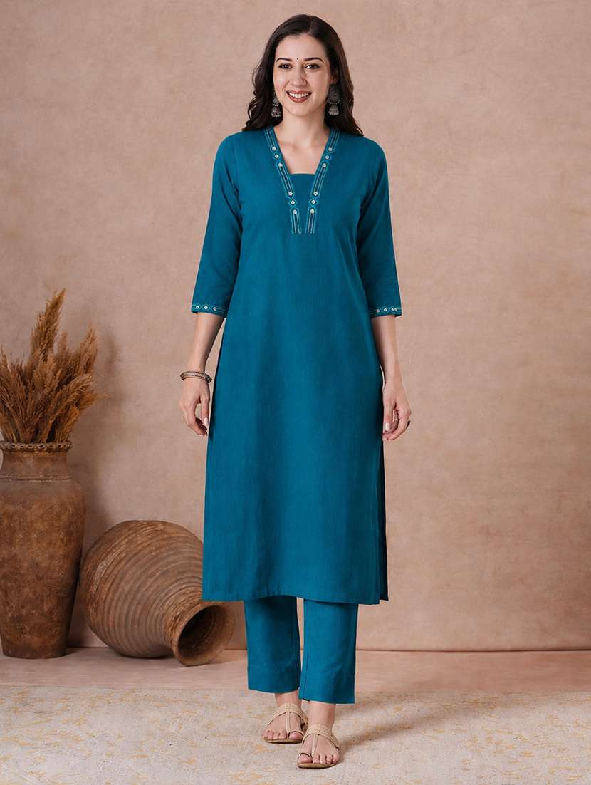 women embroidered three quarter sleeves straight kurta