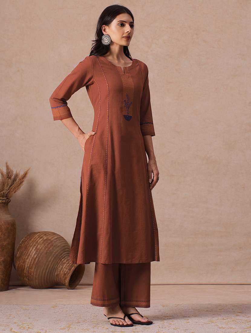 Women Printed Three Quarter Sleeves A-line Kurta - 22665478 -  Standard Image - 2